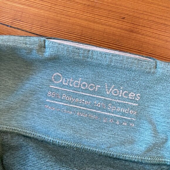Outdoor Voices Leggings, Medium - Picture 3 of 4
